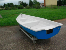 Гребная - моторная лодка D-375