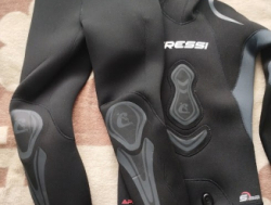 Продам гидрокостюм для подводной охоты