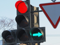 Курсы, дополнительные уроки вождения кат: "B". Тел: 5205599.