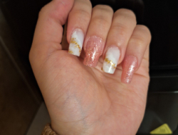 Маникюр на дому