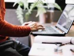 Оператор чата / Менеджер по переписке (без звонков)