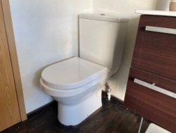 Установка унитаза