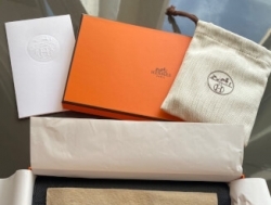 KELLY TO GO HERMES