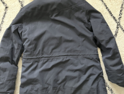 Продам зимние куртки на мальчика и девочку