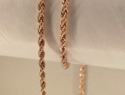 Украшения из нетемнеющего металла