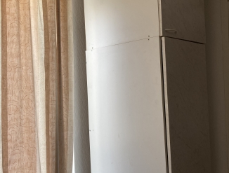 Узкий шкаф с антресолью