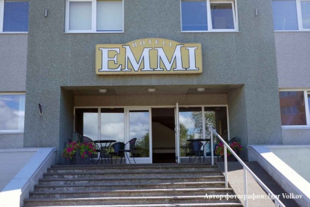 Отель Emmi