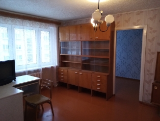 Продается 2 комнатная квартира. 9