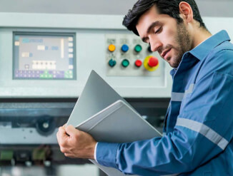 оператор строгательного станка!