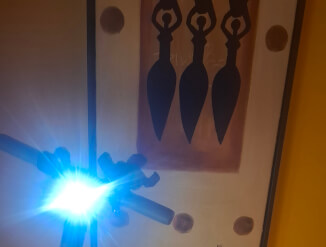 Продам электросамокат kickscooter ES2