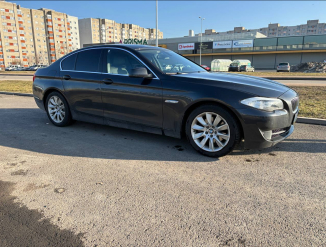 BMW 523i